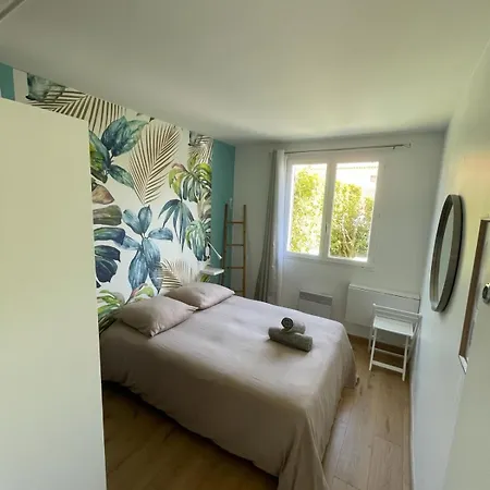 Maison Avec Jardin Entre Et *